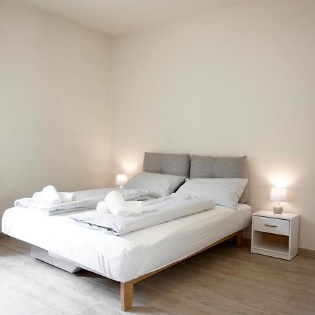 Bright Studio Apartment With Free Private Parking Merano Exterior photo