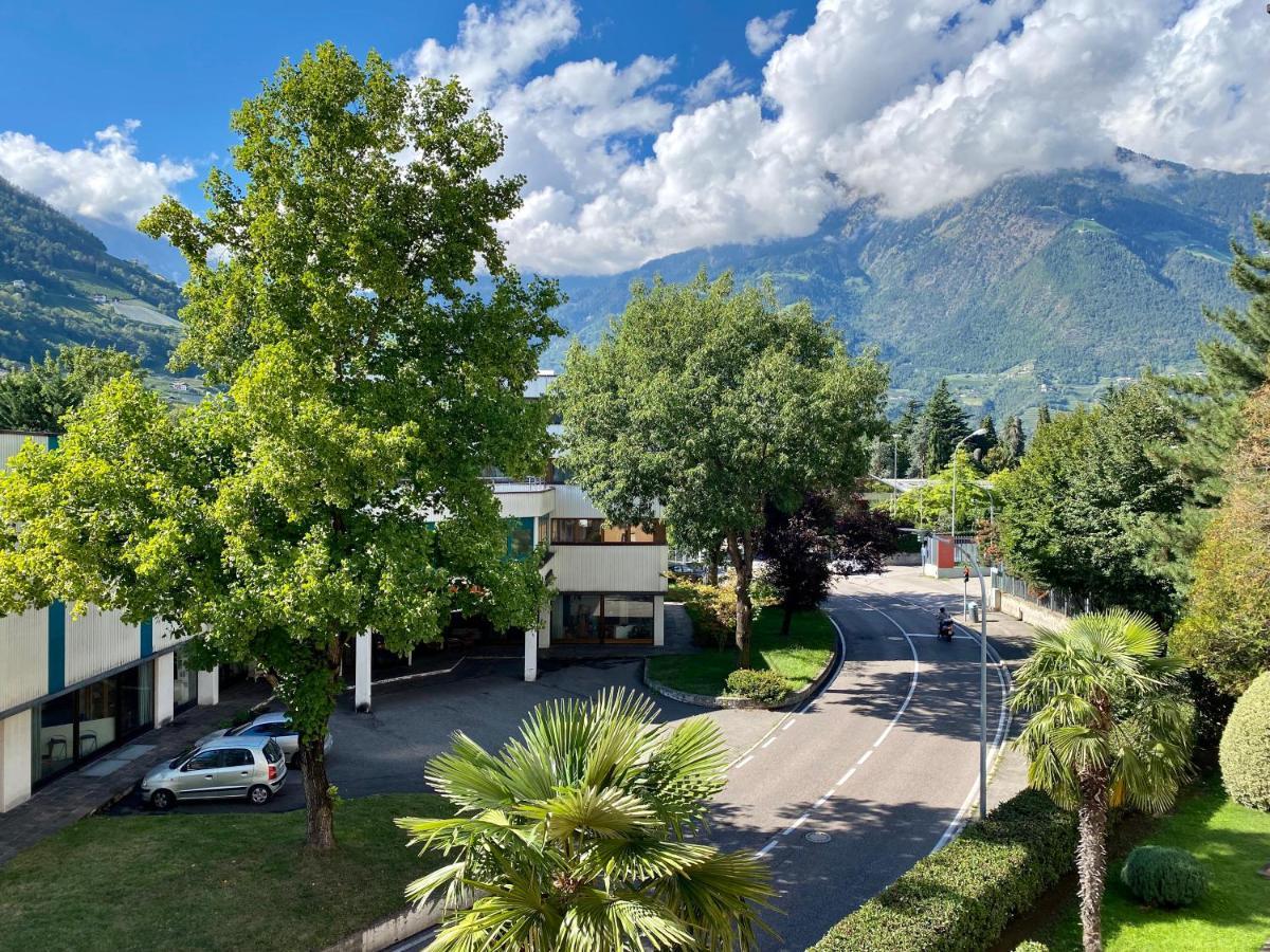 Bright Studio Apartment With Free Private Parking Merano Exterior photo